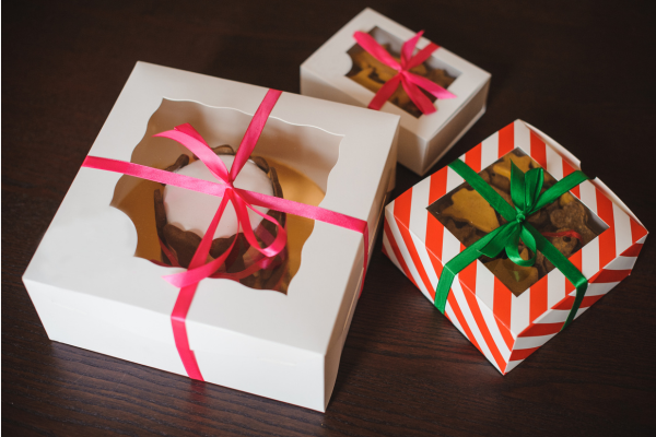 Image of cake boxes with ribbon