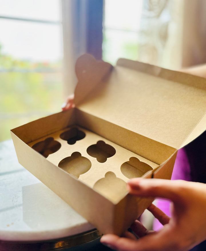 Cupcake box for 6 cup cakes